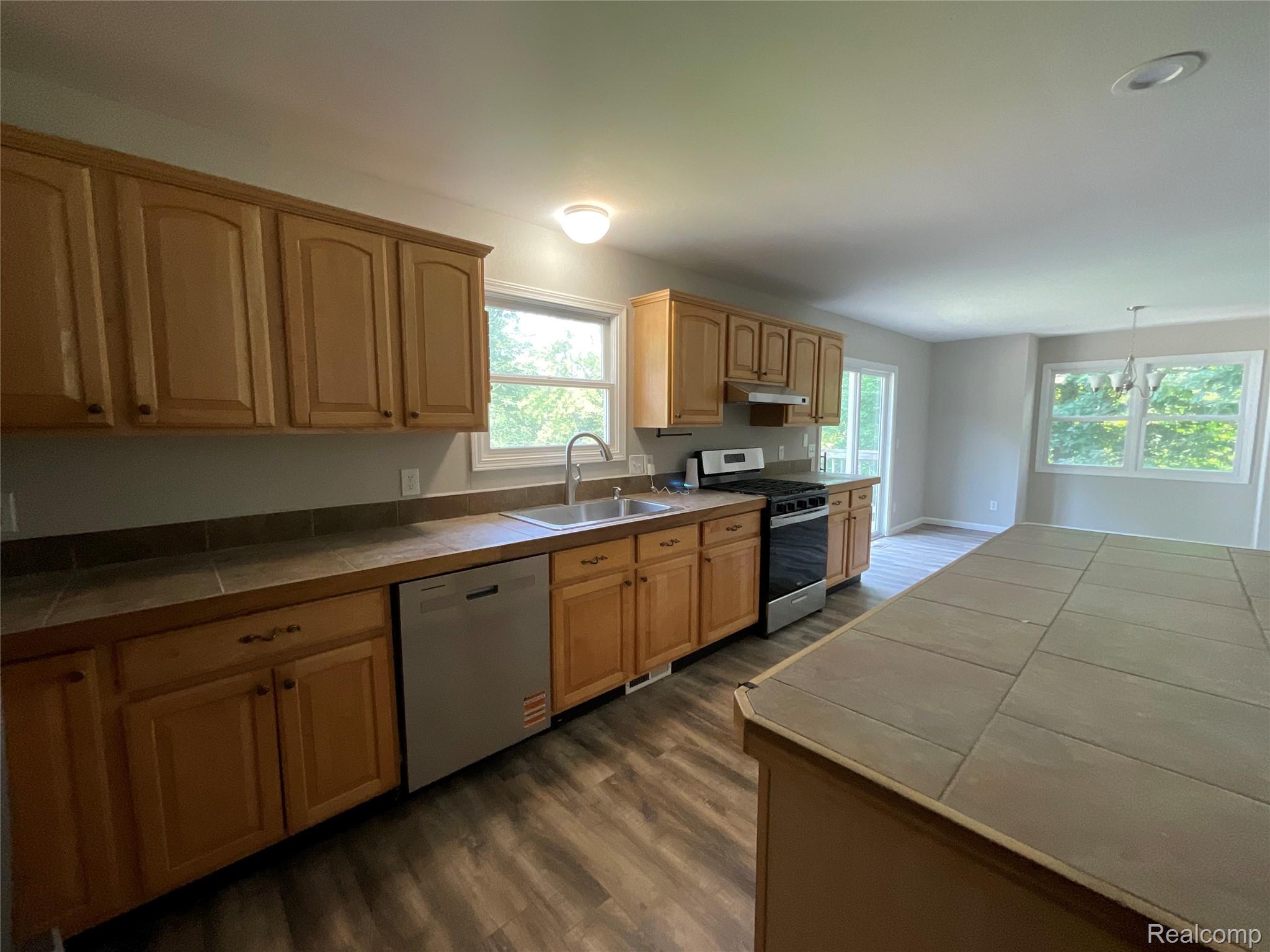 3425 East Sutton Road Dryden, MI 48428 - Photo 9 of 74 IMG_0920.jpeg