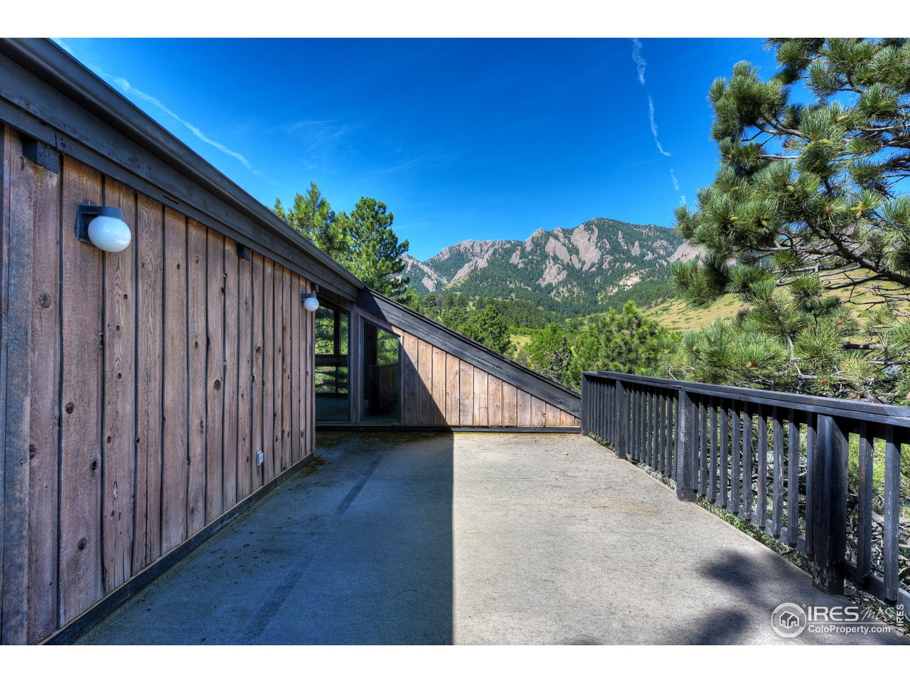 390 Hollyberry Lane Boulder, CO 80305 - Photo 5 of 18