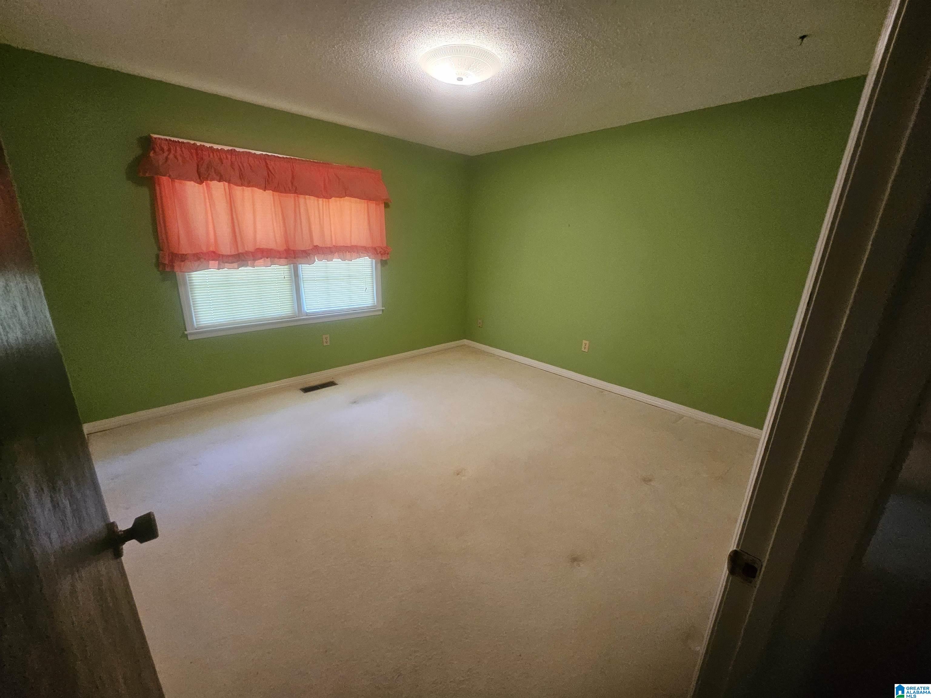 1120 Ridge Trail Warrior, AL 35180 - Photo 14 of 20