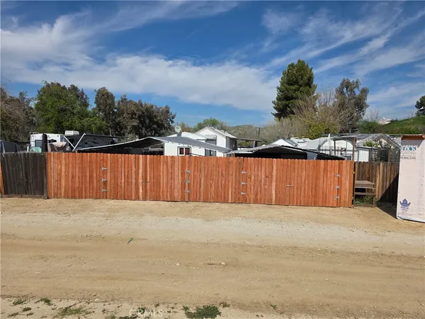 $125,000 | 32300 San Timoteo Canyon Road, Unit 186, Redlands, CA 92373