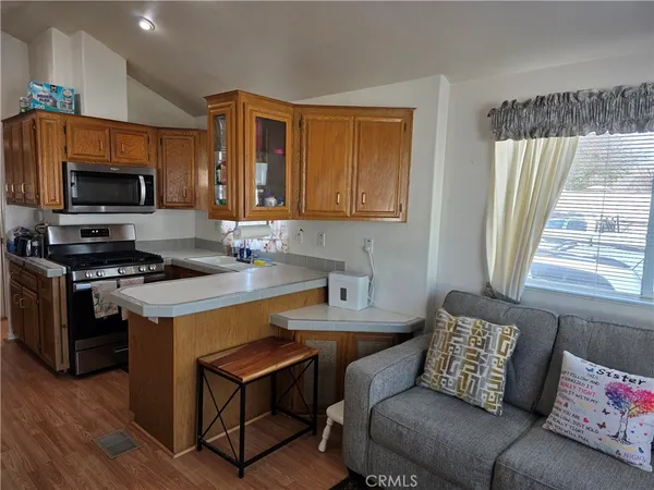 $125,000 | 32300 San Timoteo Canyon Road, Unit 186, Redlands, CA 92373