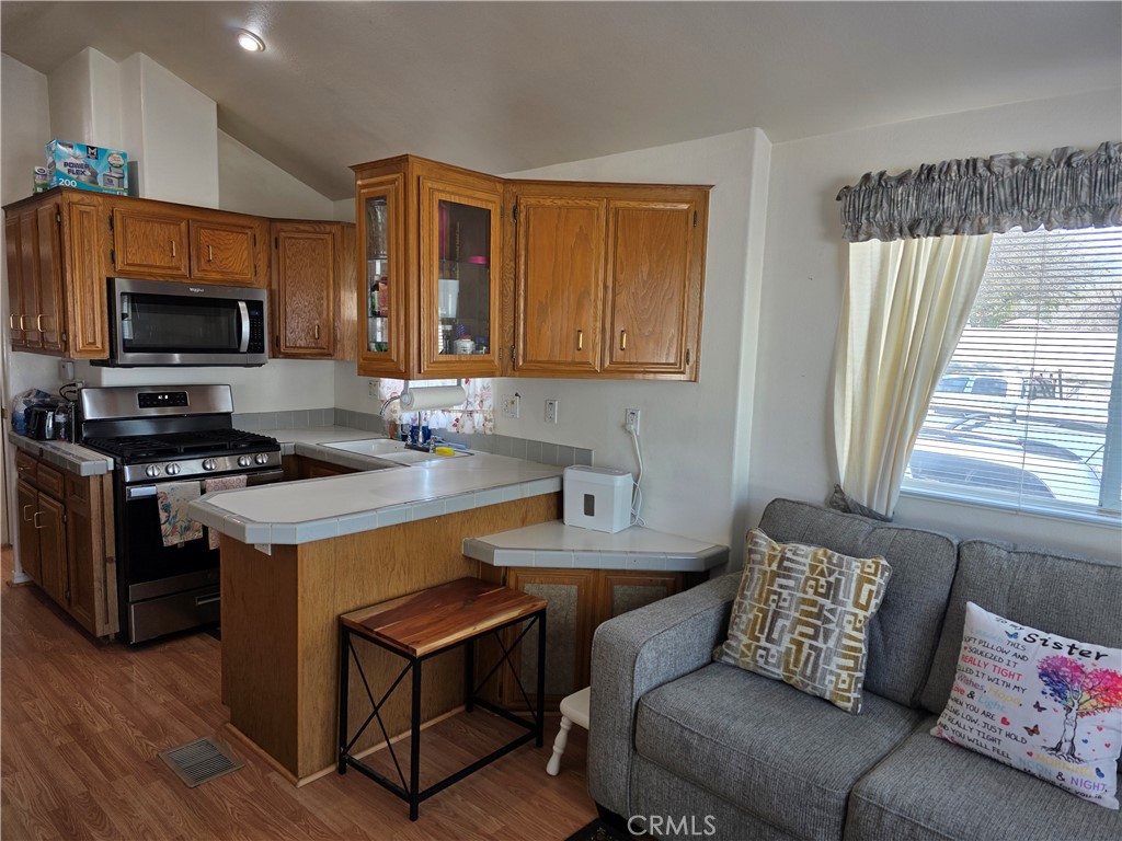 32300 San Timoteo Canyon Road, Unit 186 Redlands, CA 92373 - Photo 5 of 35