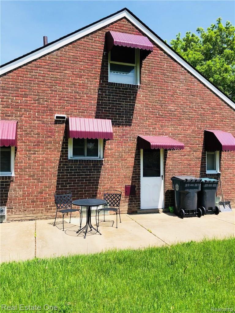 18246 Ruth Street Melvindale, MI 48122 - Photo 2 of 19 IMG_3246.JPG