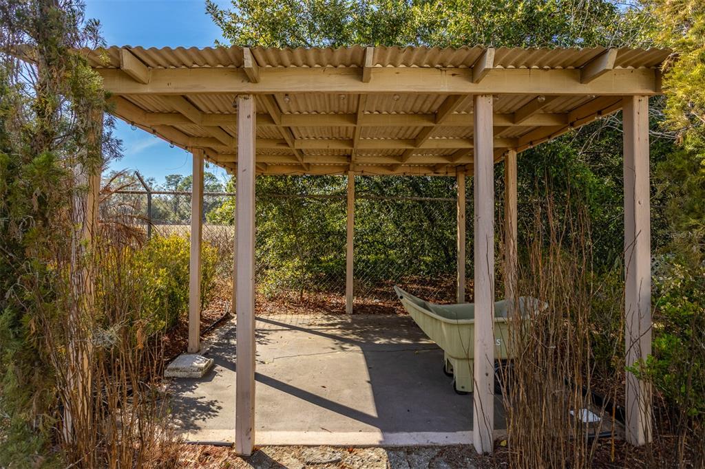 806 Chadsworth Avenue Seffner, FL 33584 - Photo 32 of 38