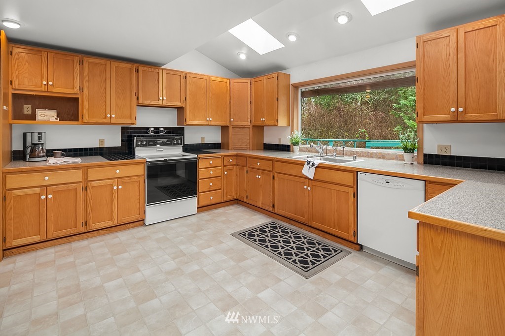 13731 Batten Road Northeast Duvall, WA 98019 - Photo 3 of 25 Gallery Image 3