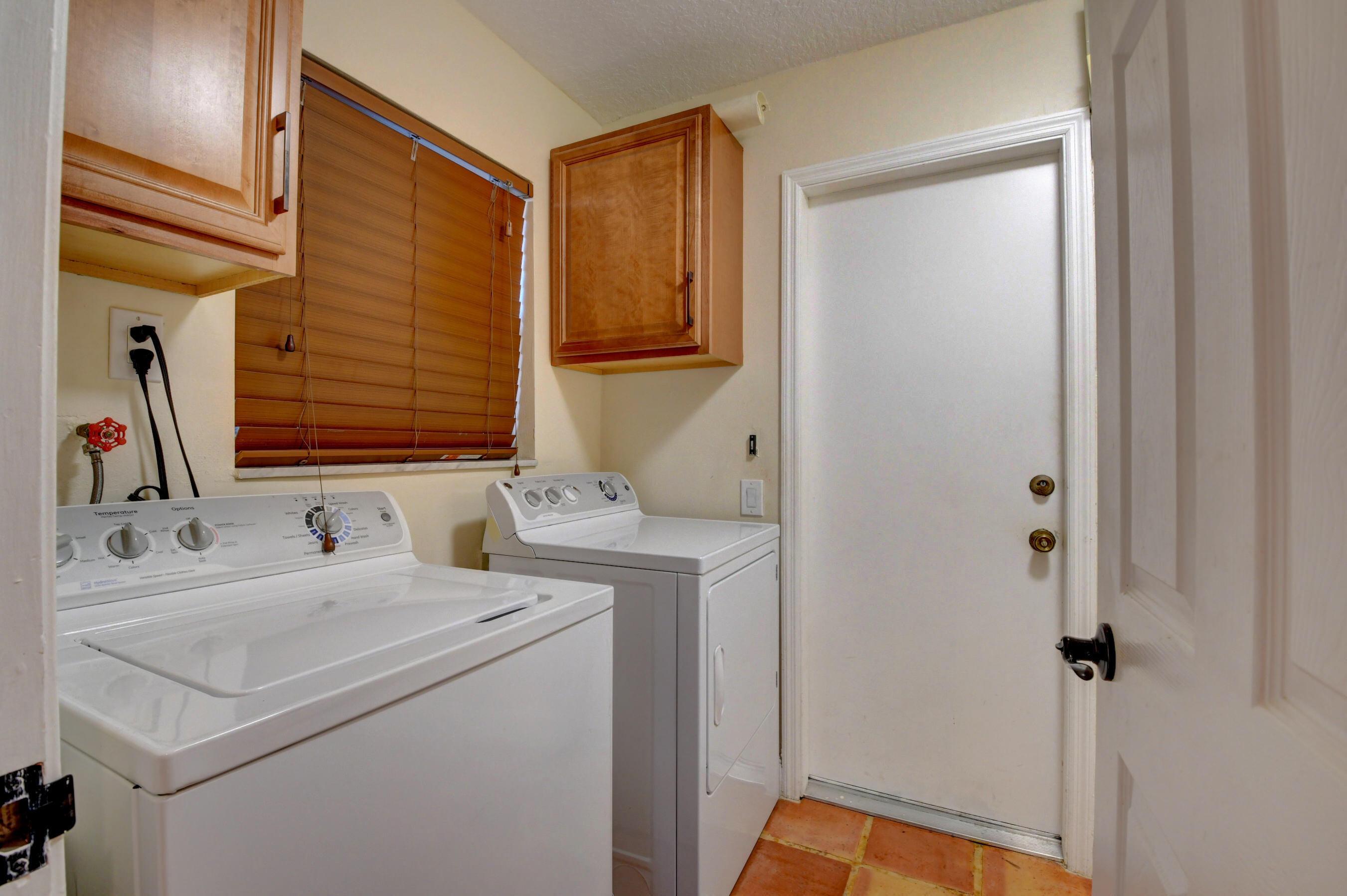 10 Burning Tree Lane Boca Raton, FL 33431 - Photo 21 of 47 10 Burning Tree Laundry