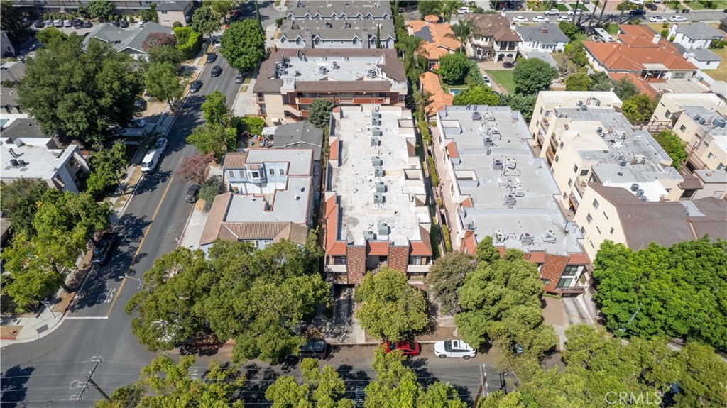 1207 North Columbus Avenue Glendale, CA 91202 - Photo 18 of 21 an aerial view of multiple house