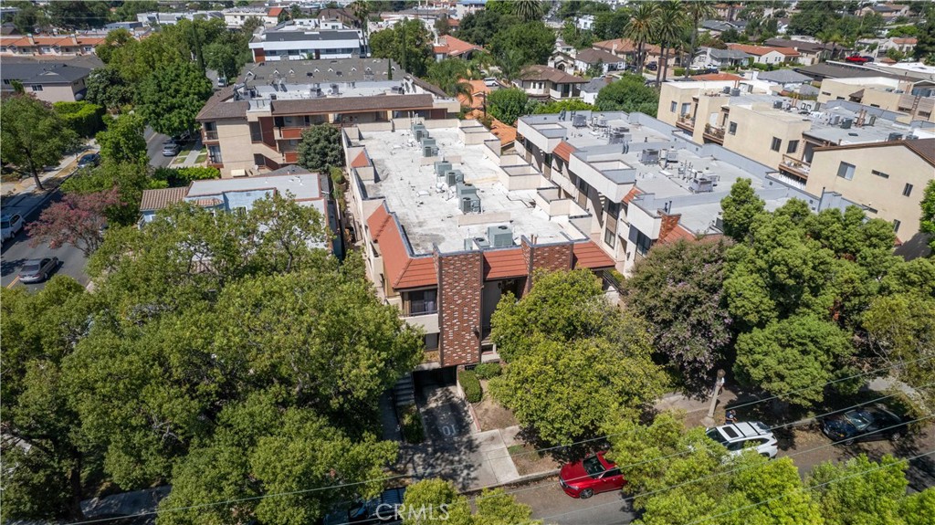 1207 North Columbus Avenue Glendale, CA 91202 - Photo 19 of 21 an aerial view of residential houses with outdoor space