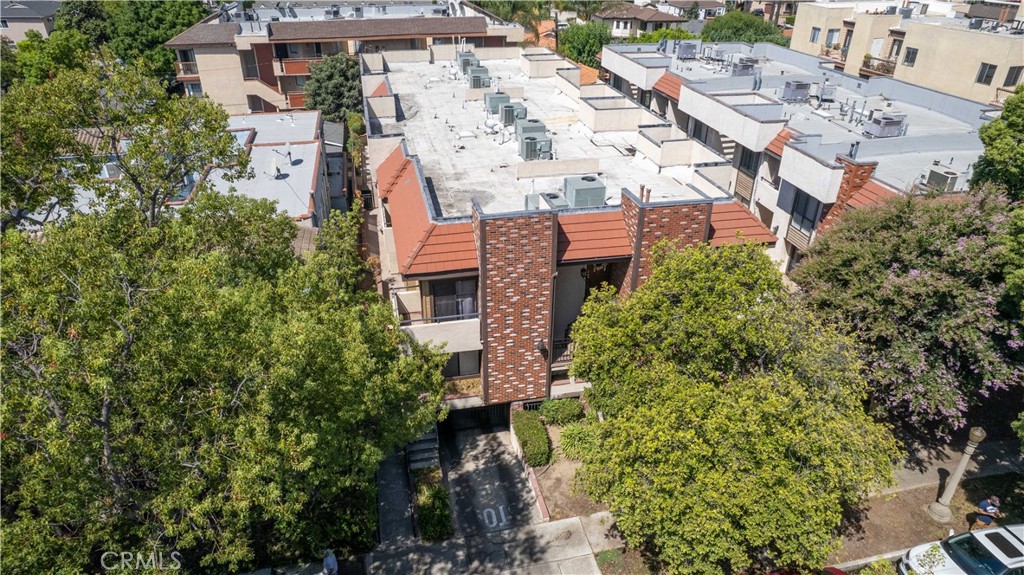 1207 North Columbus Avenue Glendale, CA 91202 - Photo 20 of 21 an aerial view of residential houses with outdoor space