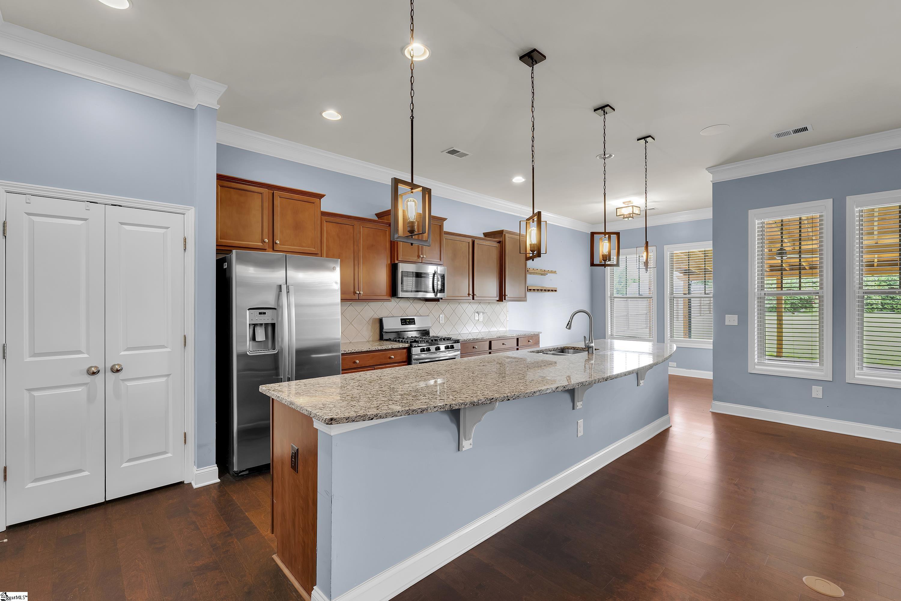472 Bucklebury Road Greer, SC 29651 - Photo 7 of 21