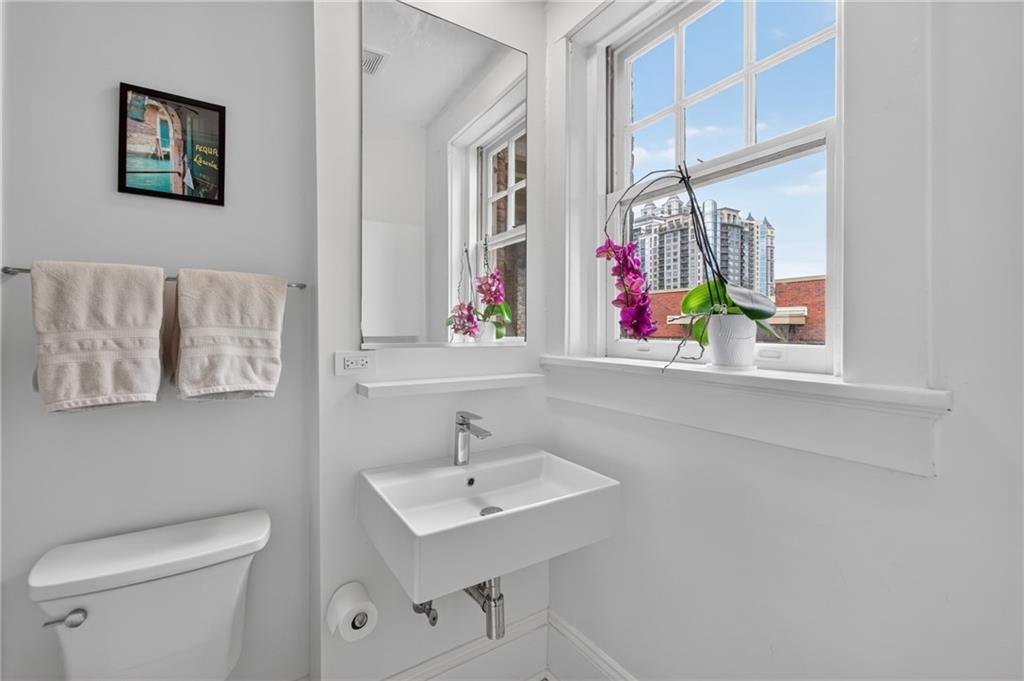 266 11th Street Northeast, Unit 205 Atlanta, GA 30309 - Photo 16 of 24