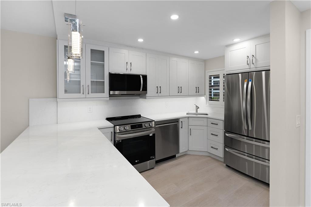 57 High Point Circle West, Unit 104 Naples, FL 34103 - Photo 6 of 31