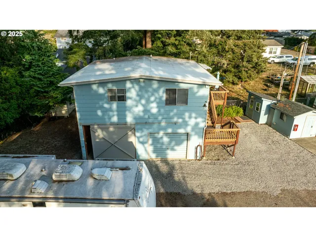 a black and white photo of a house