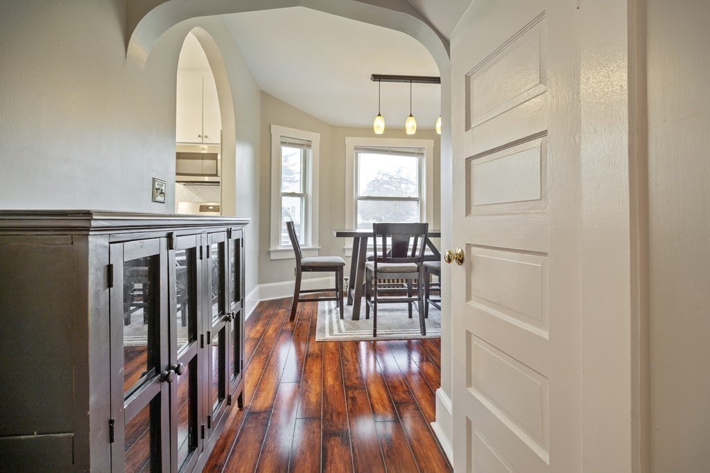 27 Draper Road Framingham, MA 01702 - Photo 14 of 42 Gallery Image 14