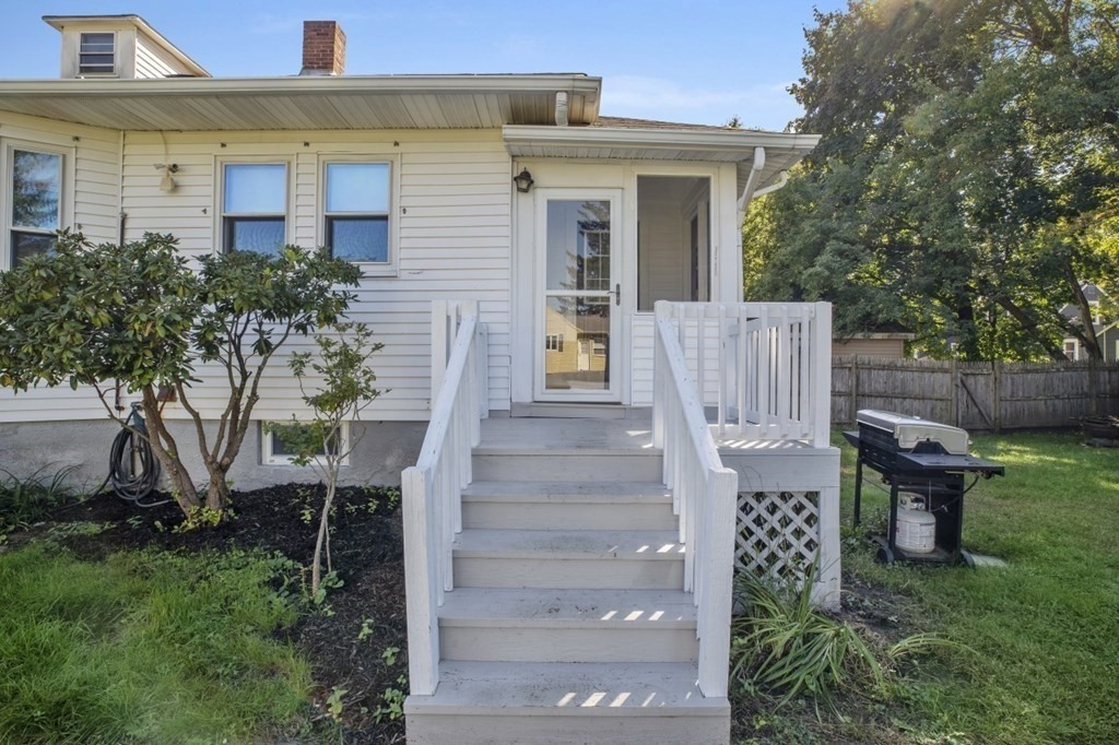 27 Draper Road Framingham, MA 01702 - Photo 33 of 42 Gallery Image 33
