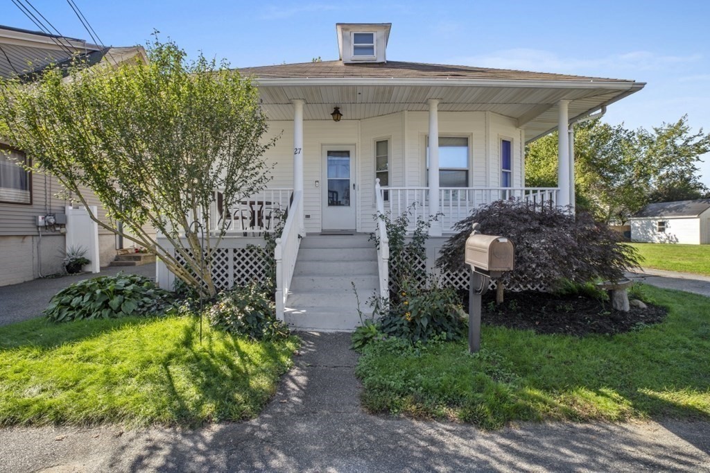 27 Draper Road Framingham, MA 01702 - Photo 6 of 42 Gallery Image 6