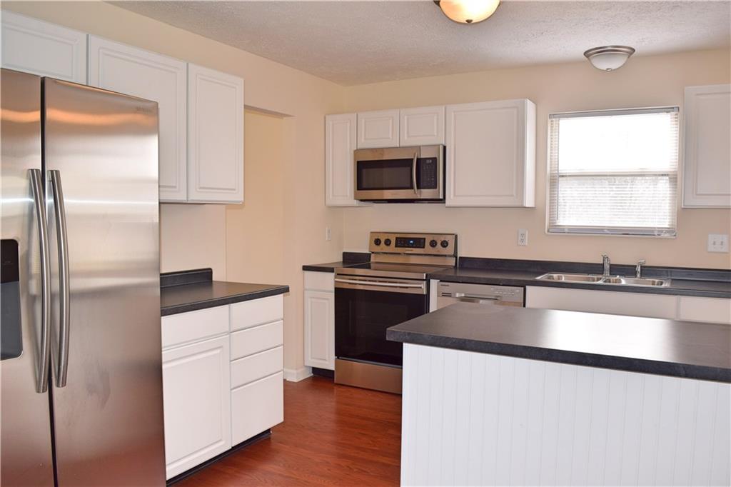 6419 Furnas Road Indianapolis, IN 46221 - Photo 5 of 9