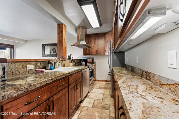 $939,000 | 4450 Berry Drive, Unit 3913, Wilson, WY 83014