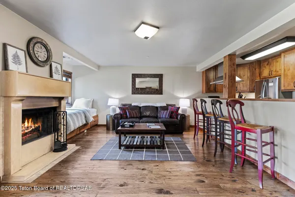 $939,000 | 4450 Berry Drive, Unit 3913, Wilson, WY 83014