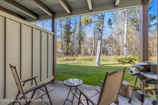 $939,000 | 4450 Berry Drive, Unit 3913, Wilson, WY 83014