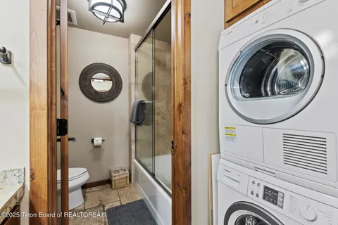 $939,000 | 4450 Berry Drive, Unit 3913, Wilson, WY 83014