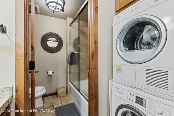 $939,000 | 4450 Berry Drive, Unit 3913, Wilson, WY 83014