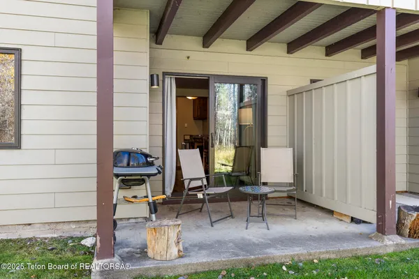 $939,000 | 4450 Berry Drive, Unit 3913, Wilson, WY 83014