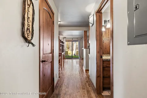 $939,000 | 4450 Berry Drive, Unit 3913, Wilson, WY 83014