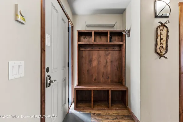 $939,000 | 4450 Berry Drive, Unit 3913, Wilson, WY 83014