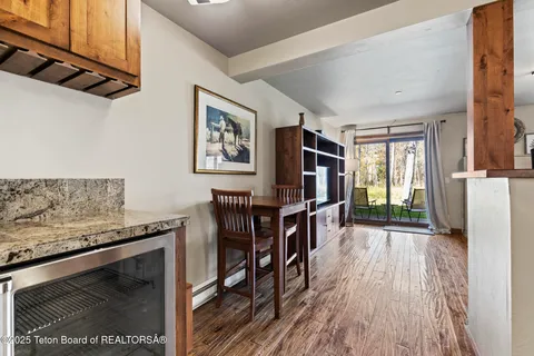 $939,000 | 4450 Berry Drive, Unit 3913, Wilson, WY 83014