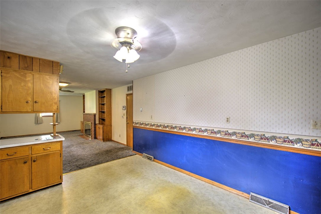 2220 Dunes Street Decatur, IL 62526 - Photo 16 of 29 Gallery Image 16