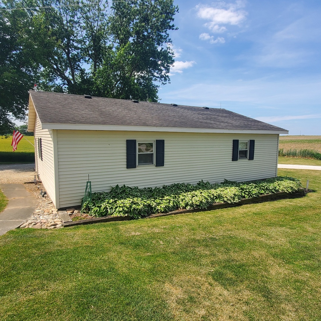 3135 2780 N Road Donovan, IL 60931 - Photo 13 of 38