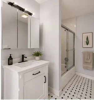 $1,800 | 23 Bentley Avenue, Unit 4, Jersey City, NJ 07304