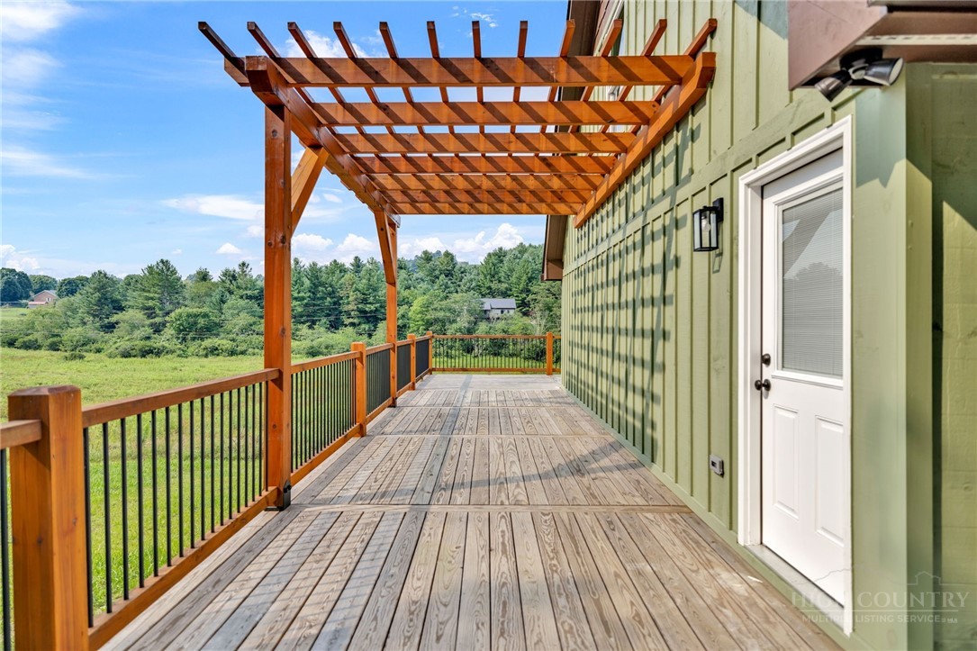 275 Grover Howell Road West Jefferson, NC 28694 - Photo 9 of 50 Gallery Image 9