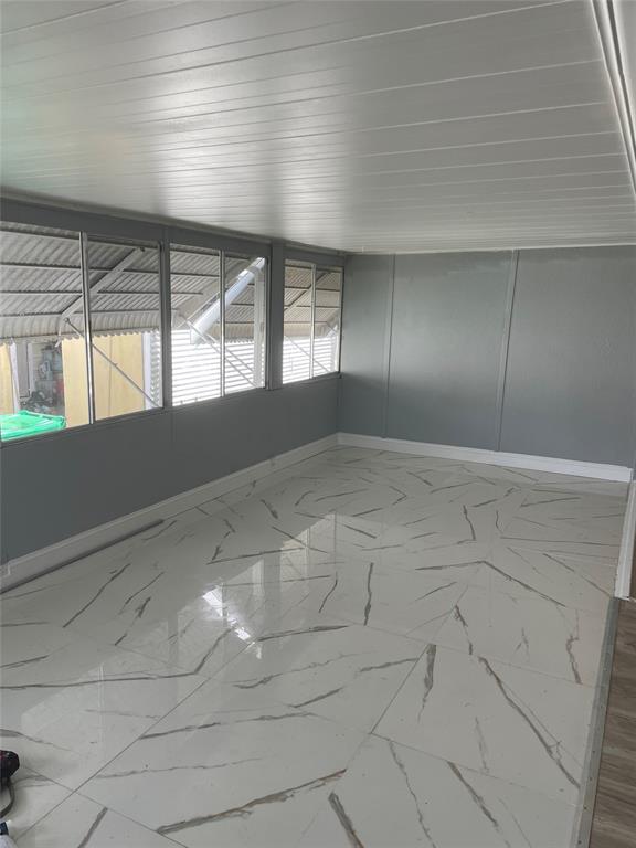 8700 Southwest 21st Street Davie, FL 33324 - Photo 3 of 11