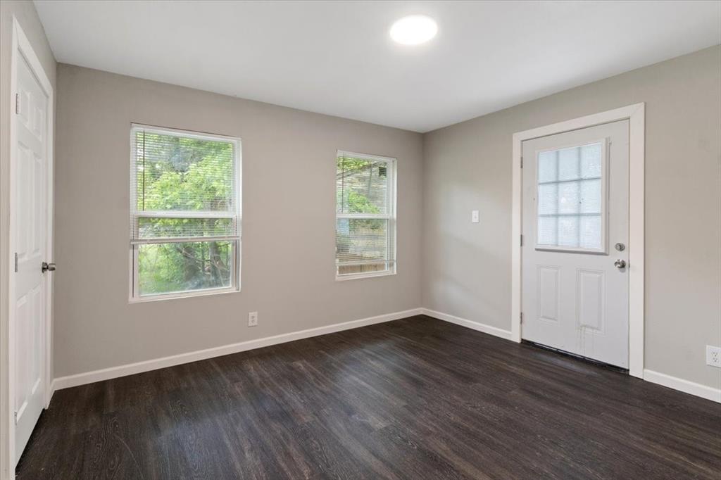 211 Kickapoo Trail Weatherford, TX 76087 - Photo 6 of 34