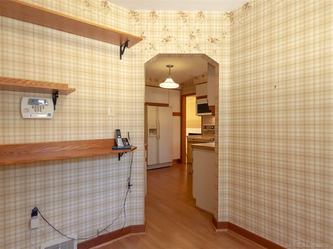 456 Roland Road Grosse Pointe Farms, MI 48236 - Photo 13 of 37
