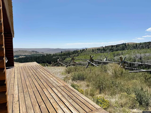 $550,000 | 260 Snow Shoe Drive, Kemmerer, WY 83101