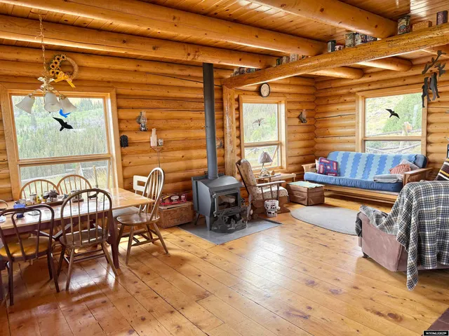 $550,000 | 260 Snow Shoe Drive, Kemmerer, WY 83101