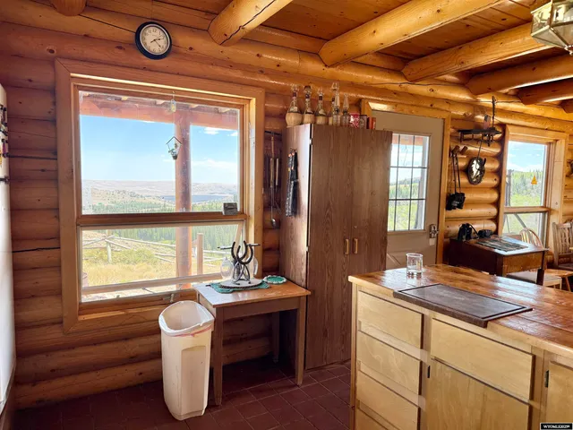 $550,000 | 260 Snow Shoe Drive, Kemmerer, WY 83101