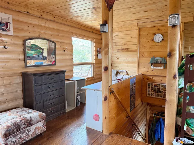 $550,000 | 260 Snow Shoe Drive, Kemmerer, WY 83101