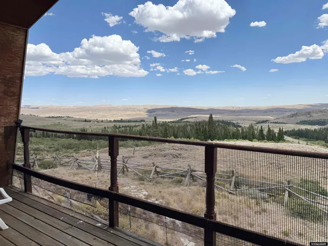 $550,000 | 260 Snow Shoe Drive, Kemmerer, WY 83101