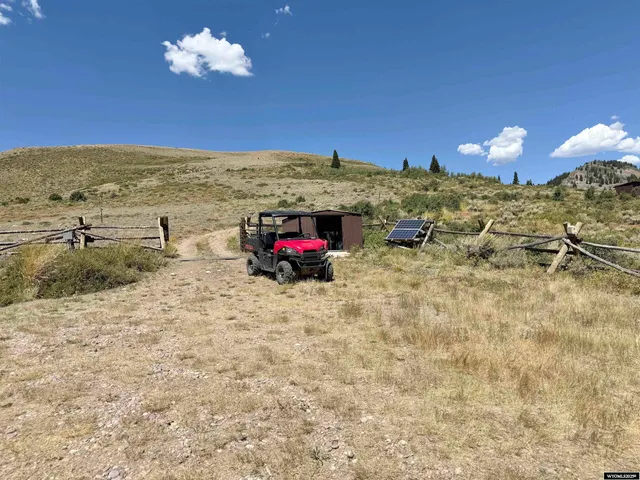 $550,000 | 260 Snow Shoe Drive, Kemmerer, WY 83101