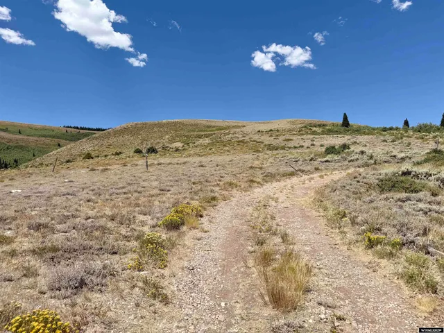 $550,000 | 260 Snow Shoe Drive, Kemmerer, WY 83101