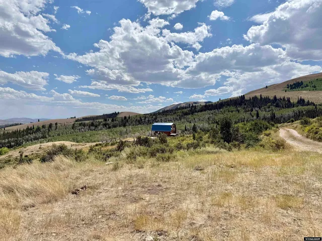 $550,000 | 260 Snow Shoe Drive, Kemmerer, WY 83101