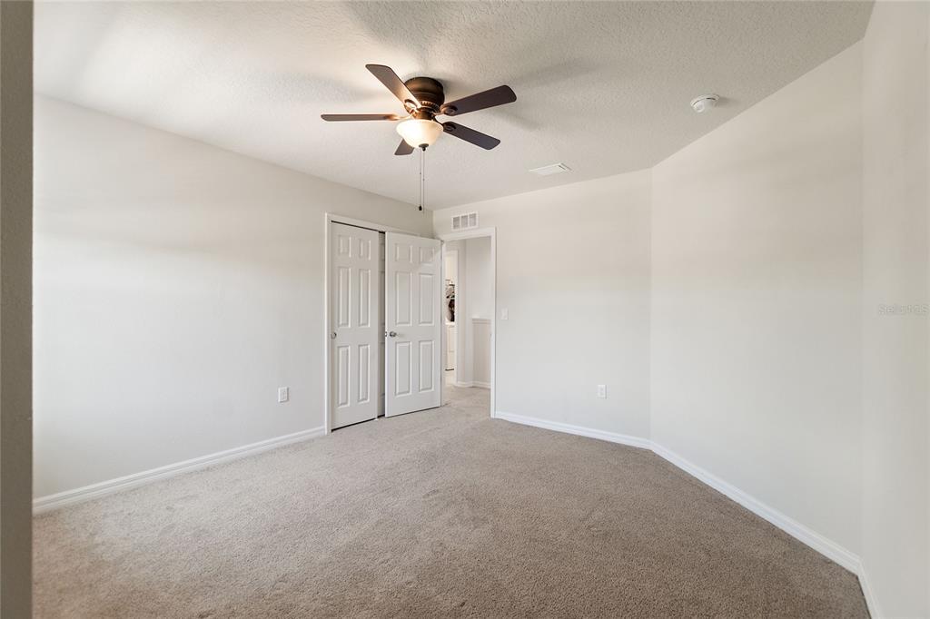 17244 Goldcrest Loop Clermont, FL 34714 - Photo 32 of 36