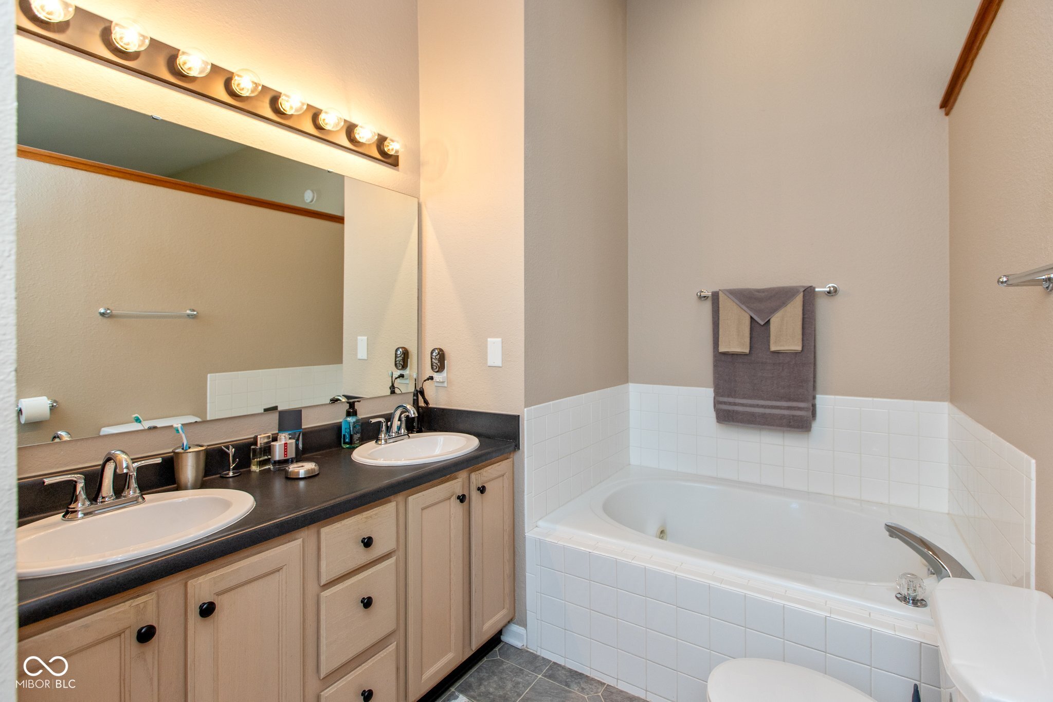 6528 Quail Run Fishers, IN 46038 - Photo 18 of 26