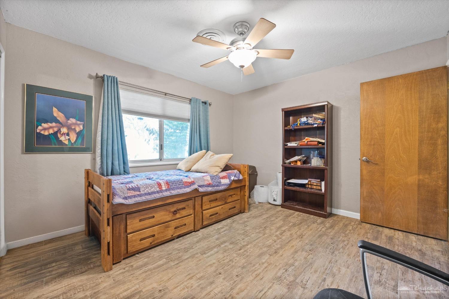 20864 Old Town Road Tehachapi, CA 93561 - Photo 37 of 49 Gallery Image 37