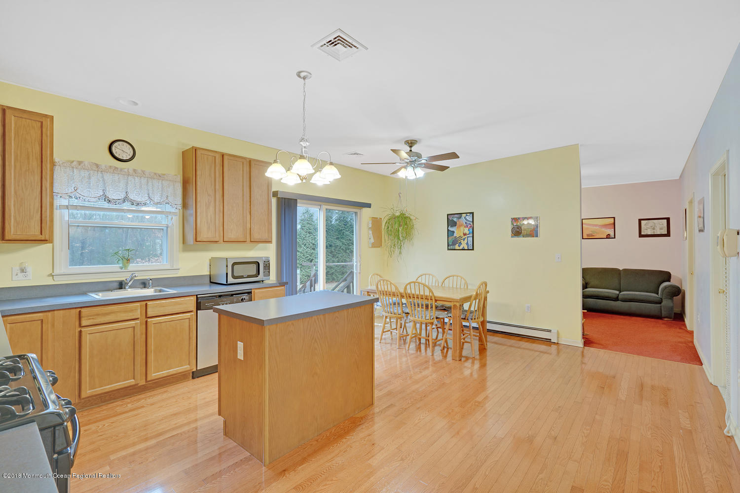 26 Kuzyk Road Cream Ridge, NJ 08514 - Photo 8 of 48 26 Kuzyk Rd Cream Ridge NJ-large-016-25-