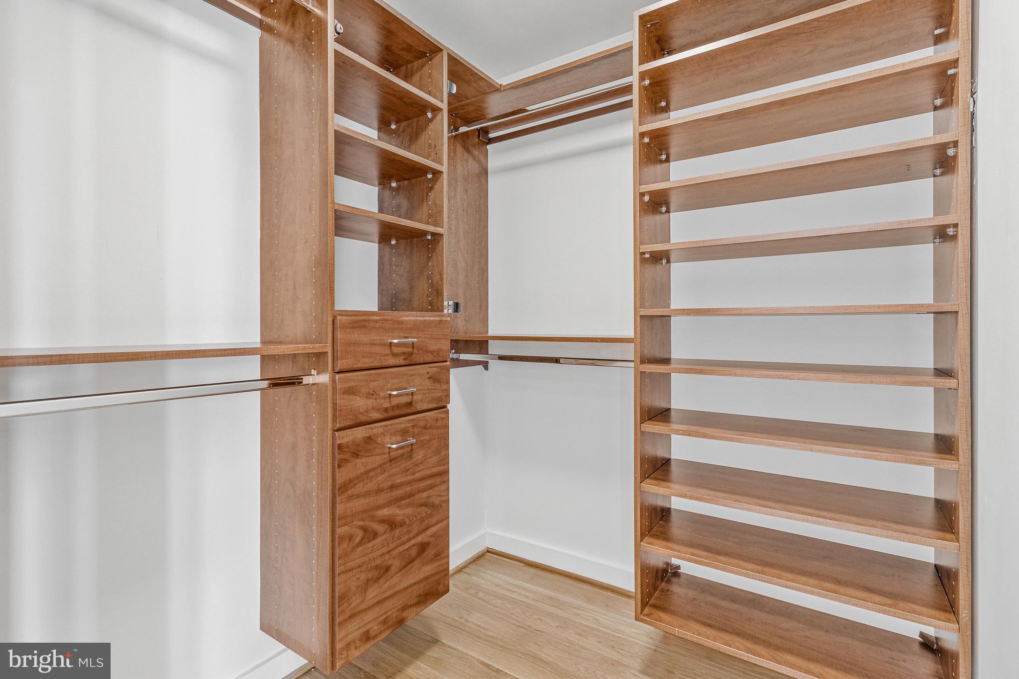 675 E Street Northwest, Unit 900 Washington, DC 20004 - Photo 14 of 41 Primary Walk-In